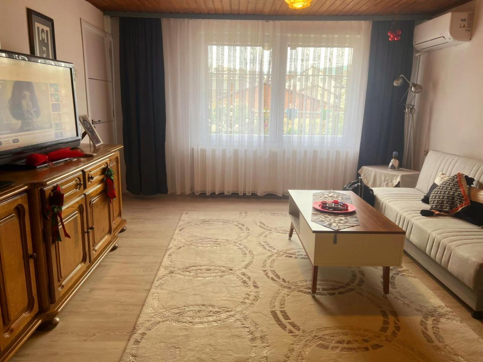 Old Street House Appartement Pristina Buitenkant foto