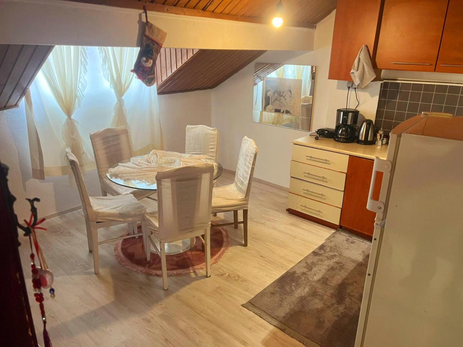 Old Street House Appartement Pristina Buitenkant foto